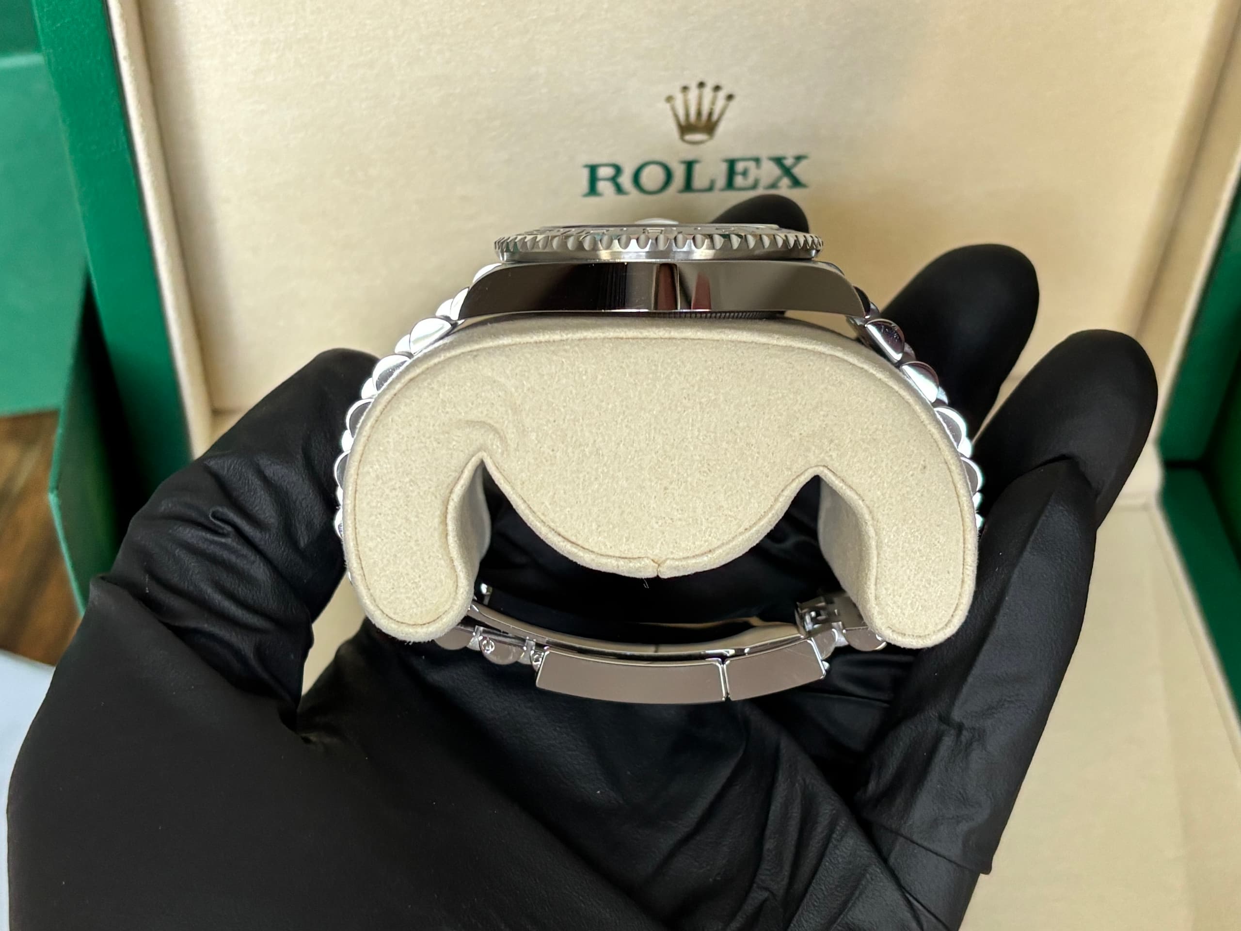 Rolex GMT Master II 126710GRNR “Bruce Wayne” (2026) — photo 8